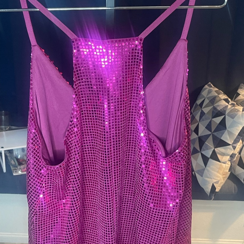 #514-Ashley Stewart Sequin Fuchsia Top. Brand New. - Picture 5 of 12